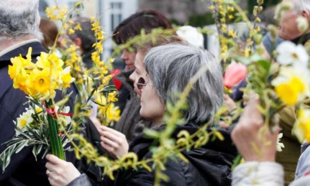 Cum se vor desfășura anul acesta slujbele de Florii și de Paște, ce reguli se vor aplica