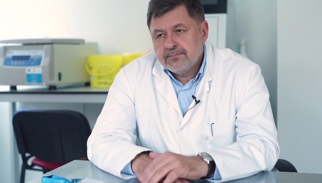 Deputatul PSD Alexandru Rafila consideră că măsura închiderii magazinelor la ora 18.00 este o restricţie stupidă