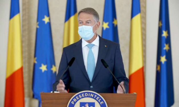 Iohannis: Din 15 mai se elimină portul măștii în exterior și carantina de noapte