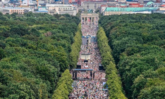 Berlinul interzice 12 proteste împotriva restricțiilor, programate în weekend