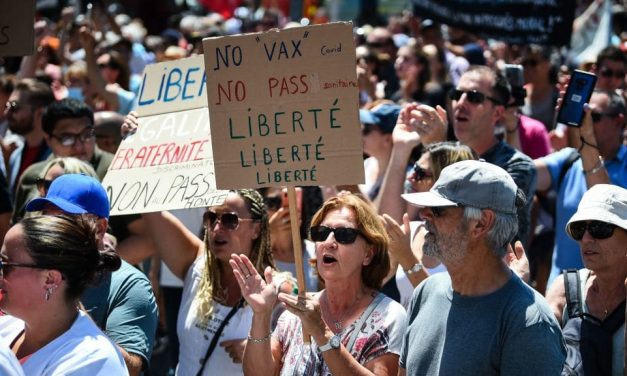 Proteste în Franța, Germania și Italia împotriva restricțiilor și pașapoartelor Covid