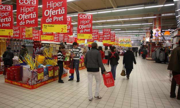 ANPC controlează la comandă Cora și Auchan, amenințând cu închiderea magazinelor; cauza reală-certificatul verde