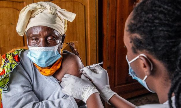 Rwanda a trecut la vaccinarea forțată împotriva COVID