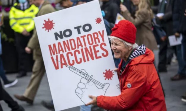 Marea Britanie: Vaccinarea obligatorie pentru personalul medical eliminată