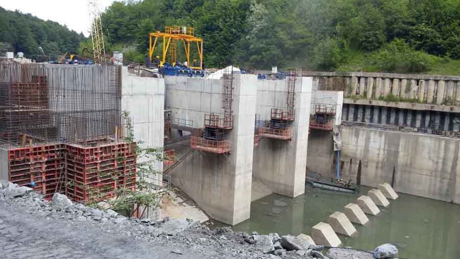 PSD finalizează hidrocentralele începute acum 30 de ani și blocate de ecologiști