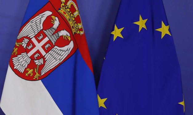 Sârbi: sceptici față de aderarea la UE