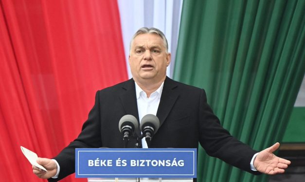 Viktor Orban: „Am câștigat o victorie atât de mare încât o poți vedea de pe Lună, dar cu siguranță de la Bruxelles”