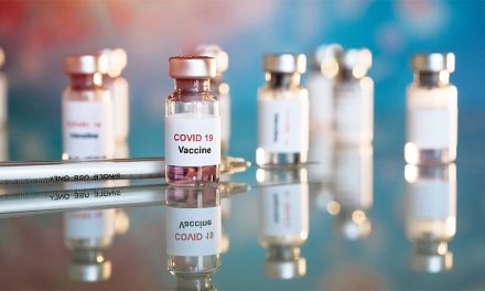 10 țări est-europene au cerut renegocierea contractelor prea umflate pentru vaccinuri
