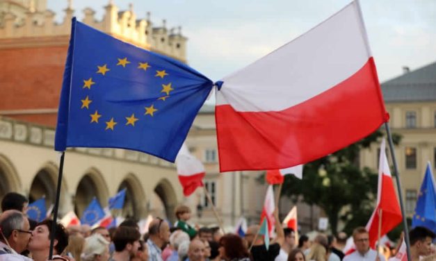 Contre în interiorul guvernului conservator polonez din cauza finanțării UE