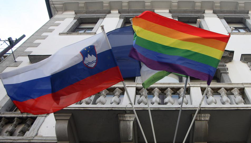 Slovenia obligată să legalizeze căsătoriile LGBT după 3 referendumuri negative