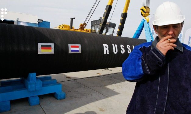 Merită plafonarea prețului petrolului rusesc de catre Occident?