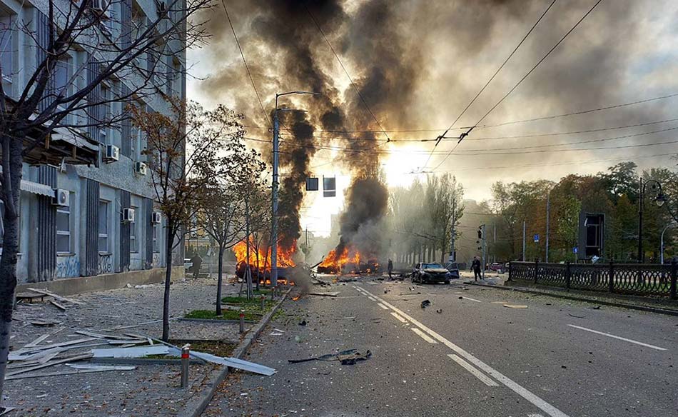 Atacul ucrainean din Crimeea provoacă un răspuns furibund al rușilor. Mai multe orașe bombardate