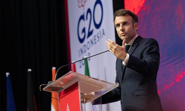 Macron cere „Ordine mondială unică”, în timp ce G20 promovează pașaportul pentru vaccinare