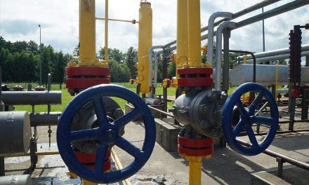 Gazprom amenință că va reduce fluxul de gaze către Europa prin Ucraina