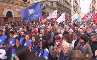 Zeci de mii de italieni au protestat pentru pacea în Ucraina