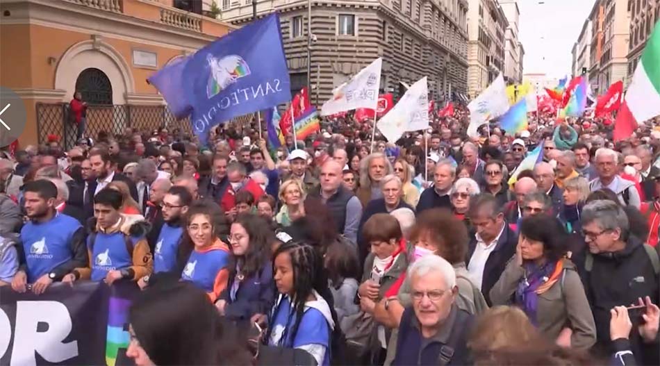 Zeci de mii de italieni au protestat pentru pacea în Ucraina