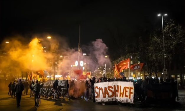 Proteste la Davos. Forumul Economic Mondial declară dezinformarea un risc global major