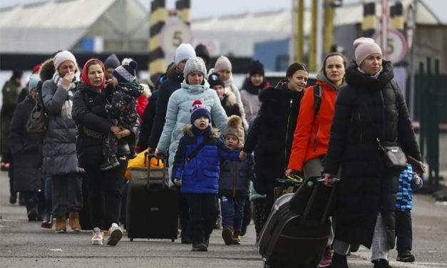 Polonia a a nunțat că reduce la jumătate finanțarea pentru refugiații ucraineni