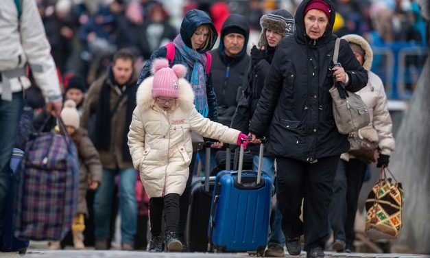 Guvernul va limita sprijinul financiar pentru refugiații ucraineni și pentru a-i încuraja să muncească