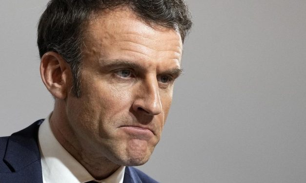 Marea majoritate a francezilor regretă realegerea lui Macron, 69% cred că a fost un lucru rău pentru Franța